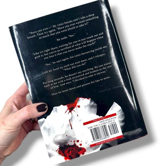 Crave ( Crave Series) #1 By: Tracy Wolff Hardcover Fantasy Romance Book - Picture 2 of 6